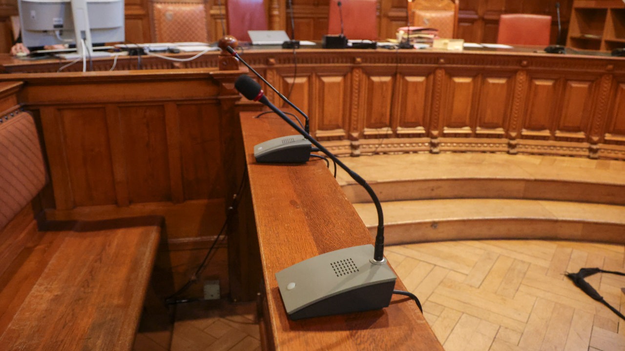 Bremer soll Familie 6 Jahre gequält haben – Prozessauftakt geplatzt