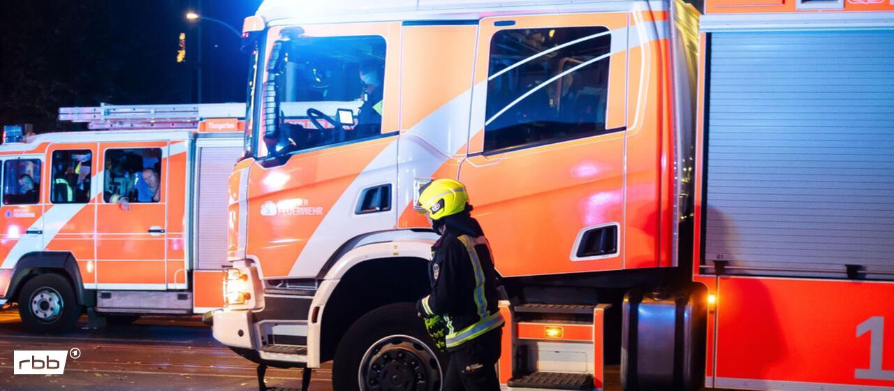 Symbolbild: Feuerwehreinsatz in Berlin mit Löschfahrzeugen. (Quelle: dpa/Jackendoff)