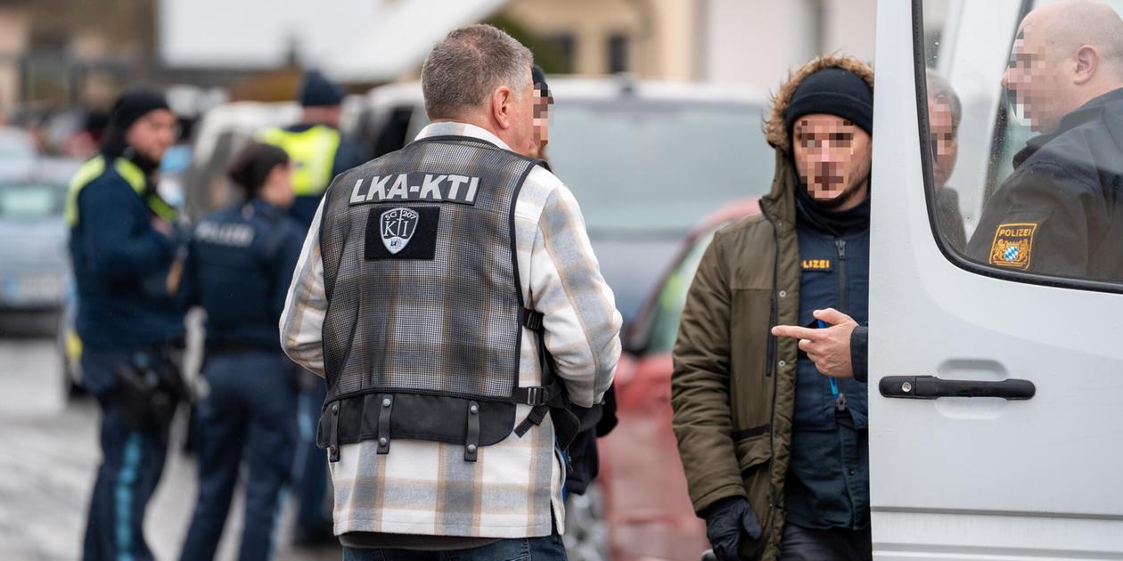 Polizei mit Schüssen im Landkreis Roth: SEK und Landeskriminalamt vor Ort