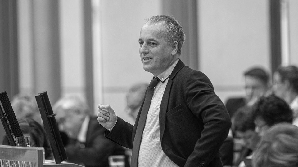 Sachsen-Anhalt: SPD-Politiker Rüdiger Erben ist tot – Politiker und Weggefährten trauern