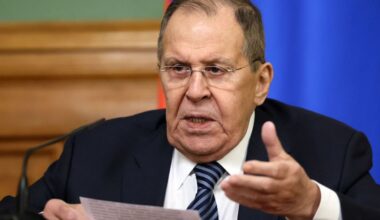 Russischer Außenminister fordert über den Friedensplan hinausgehende Gebiete der Ukraine