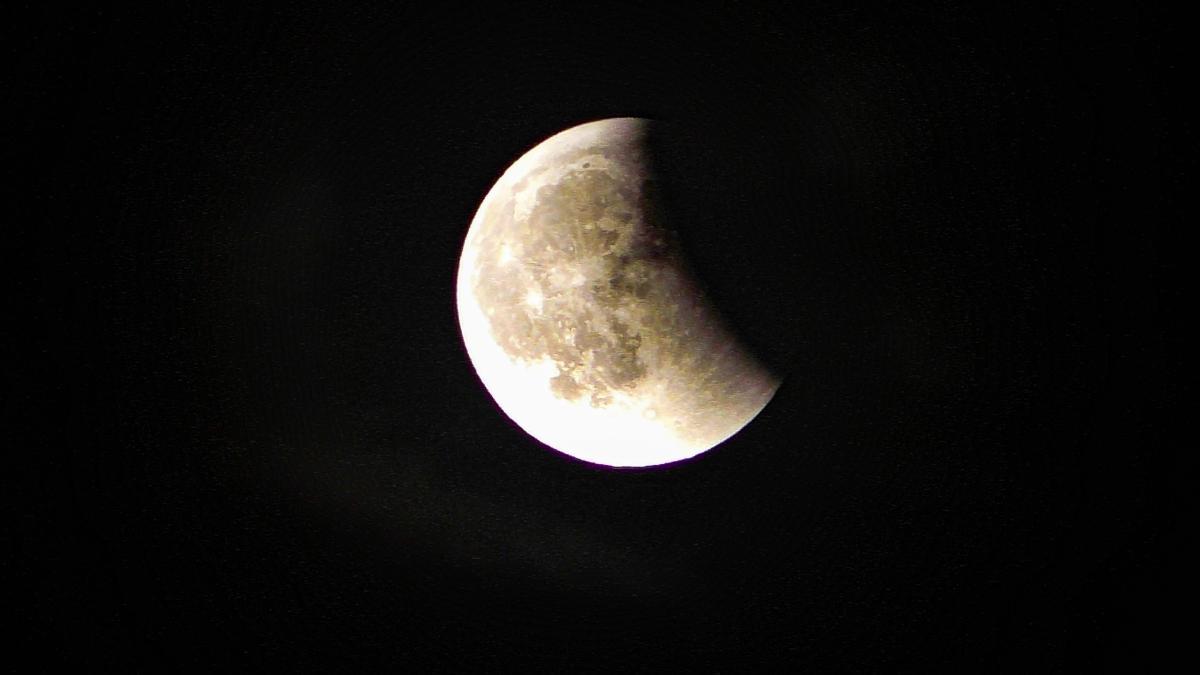 Sternschnuppen, Finsternisse und Blue Moon über Karlsruhe