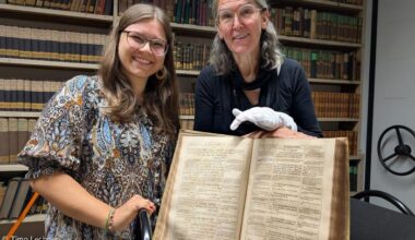 Emma Schertlin (links) mit ihrer Lehrerin Martina Switalski