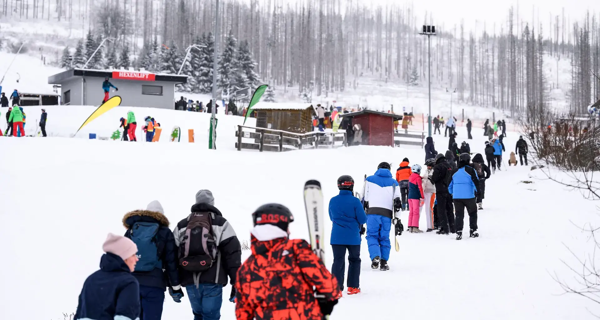 Ab auf die Piste: Ski- und Rodellifte im Harz sind in Betrieb - NDR.de
