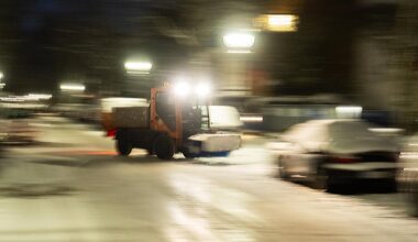 Wintereinbruch sorgt in Deutschland für Chaos - tagesschau.de