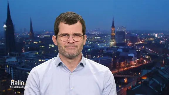 Reporter Benedikt Strunz. | Screenshot Reporter Benedikt Strunz.