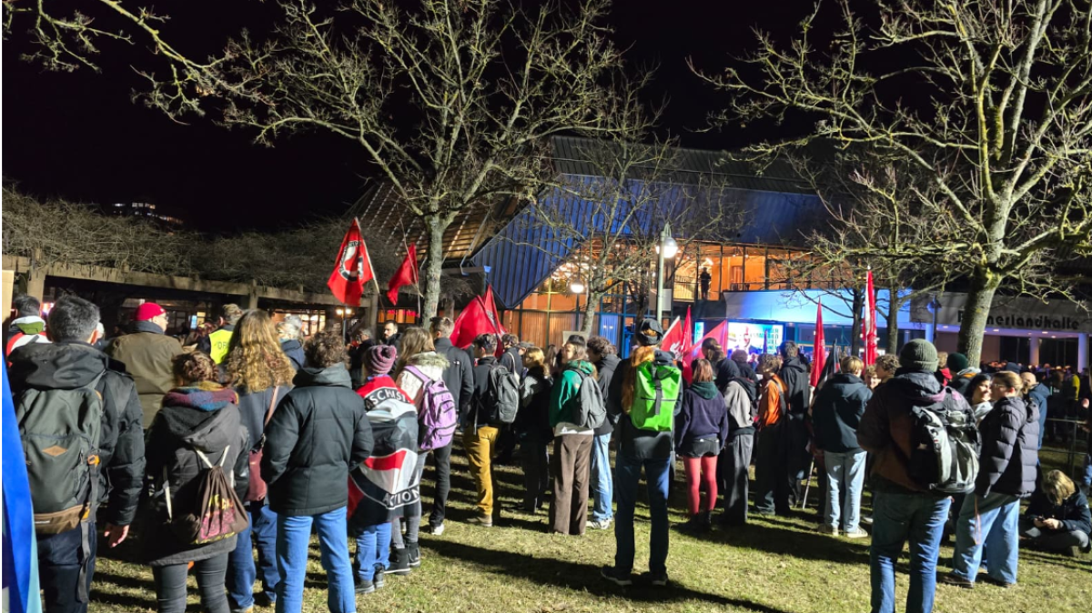 Netzwerk gegen Rechts protestiert gegen AfD-Gipfeltreffen in Karlsruhe