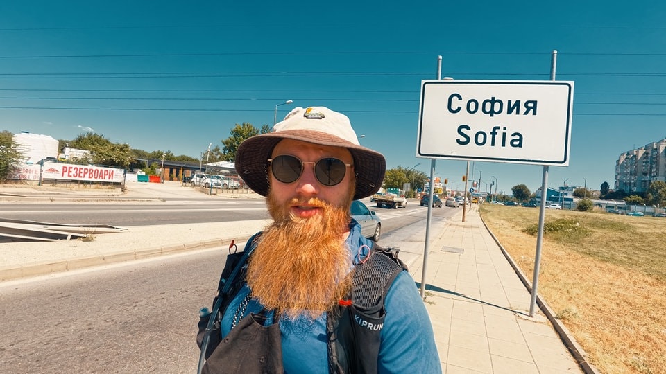 Zu Fuß aus Leipzig in Richtung Singapur - und kurz zurück nach Hause