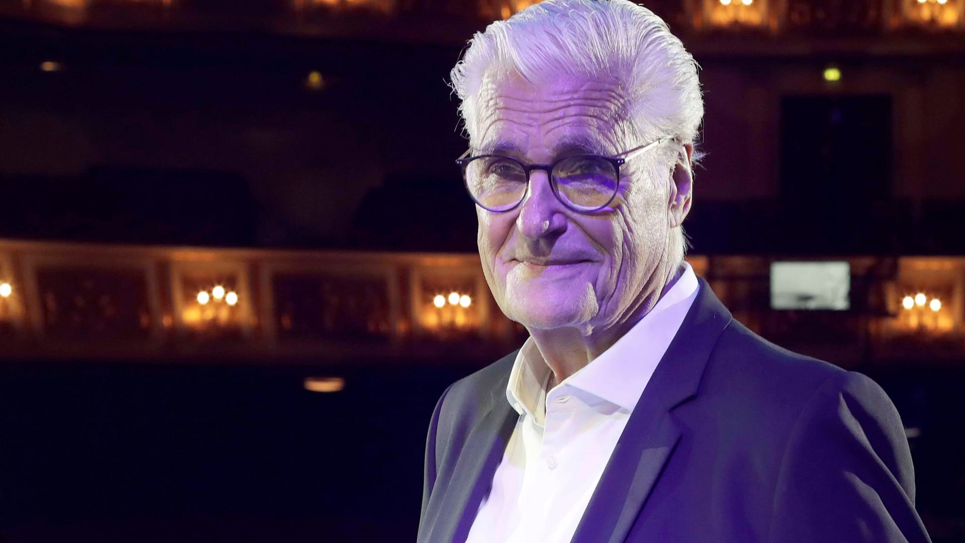 Sky du Mont: Der Schauspieler ist derzeit wieder in den Kinos zu sehen. Sky du Mont: Der Schauspieler ist derzeit wieder in den Kinos zu sehen.