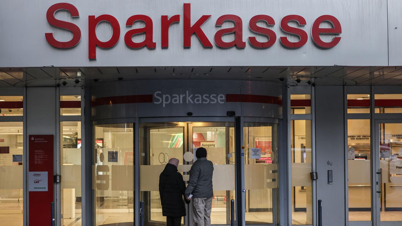 Sparkasse Gelsenkirchen: Betroffene kämpfen um Entschädigung