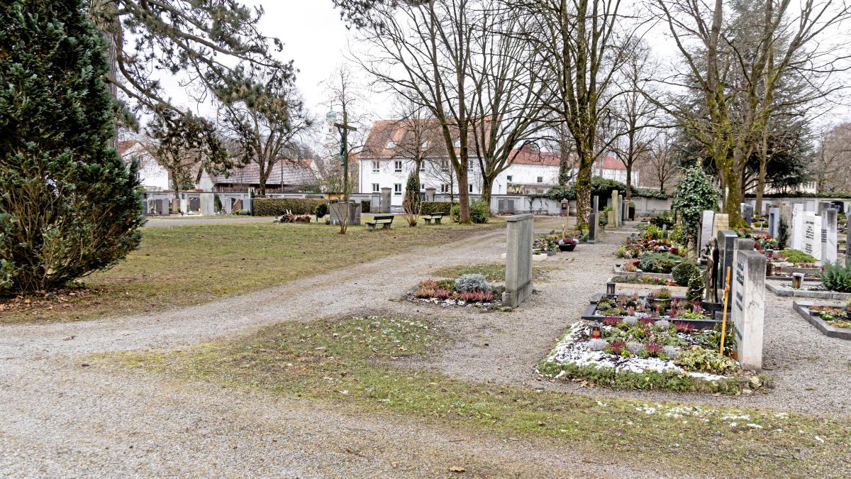 Friedhöfe verzeichnen weniger Erdbestattungen und leere Gräber