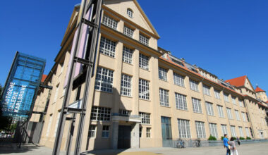 Die Farben des Lebens – Ein kreatives Angebot für Menschen mit Demenz und ihre Angehörigen