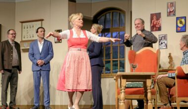 Das Chiemgauer Volkstheater begeistert das Publikum in Gersthofen
