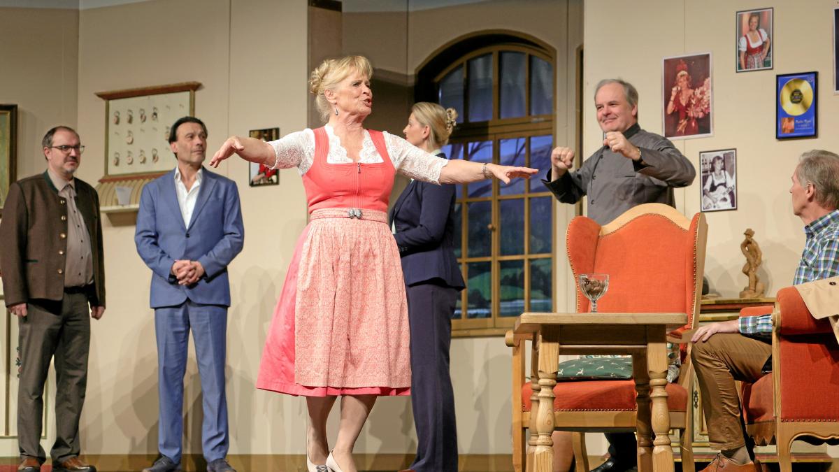 Das Chiemgauer Volkstheater begeistert das Publikum in Gersthofen