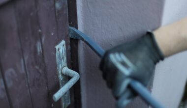 Einbrecher dringen in Wohnung ein