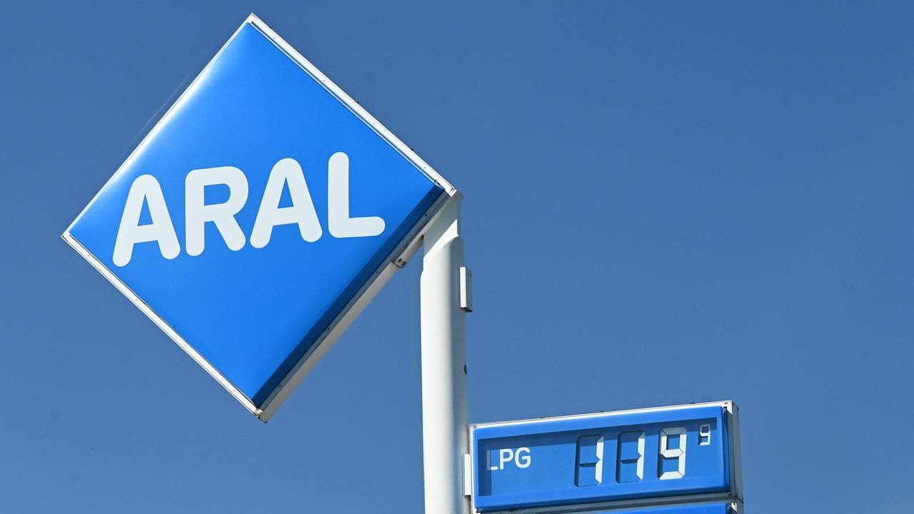 Bremen: Erneut Tankstellen-Mitarbeiter entführt - buten un binnen