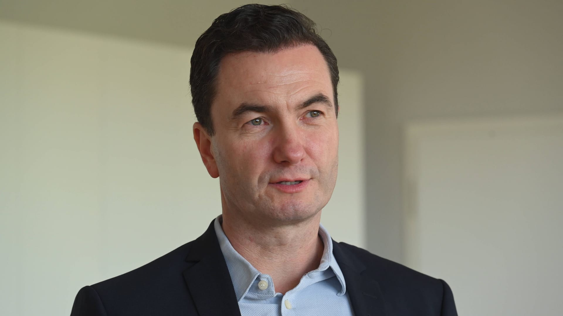 Thomas Wilk (Archivbild): Der Kölner Regierungspräsident will laut einem Medienbericht seinen Posten zur Verfügung stellen. Thomas Wilk (Archivbild): Der Kölner Regierungspräsident will laut einem Medienbericht seinen Posten zur Verfügung stellen.