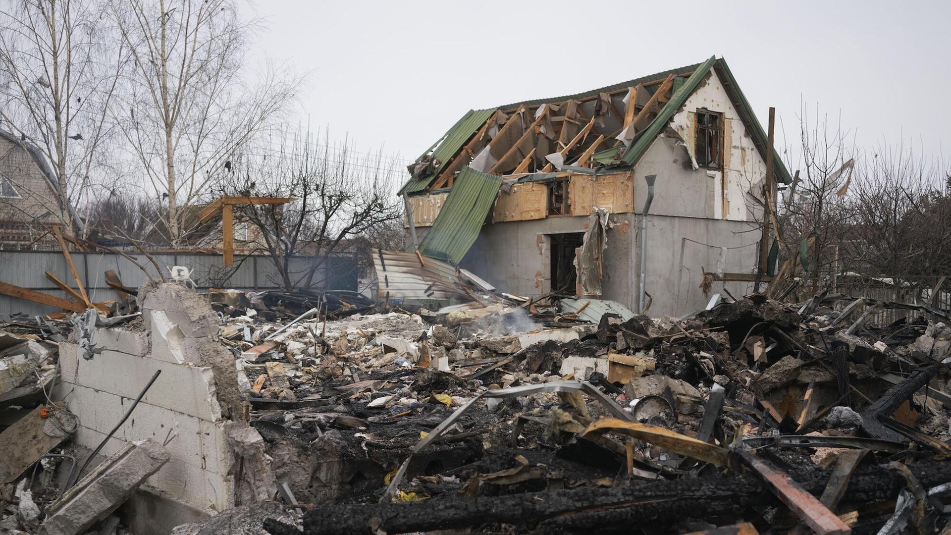 Ein völlig zerstörtes Wohnhaus in der Region Saporischschja Ein völlig zerstörtes Wohnhaus in der Region Saporischschja