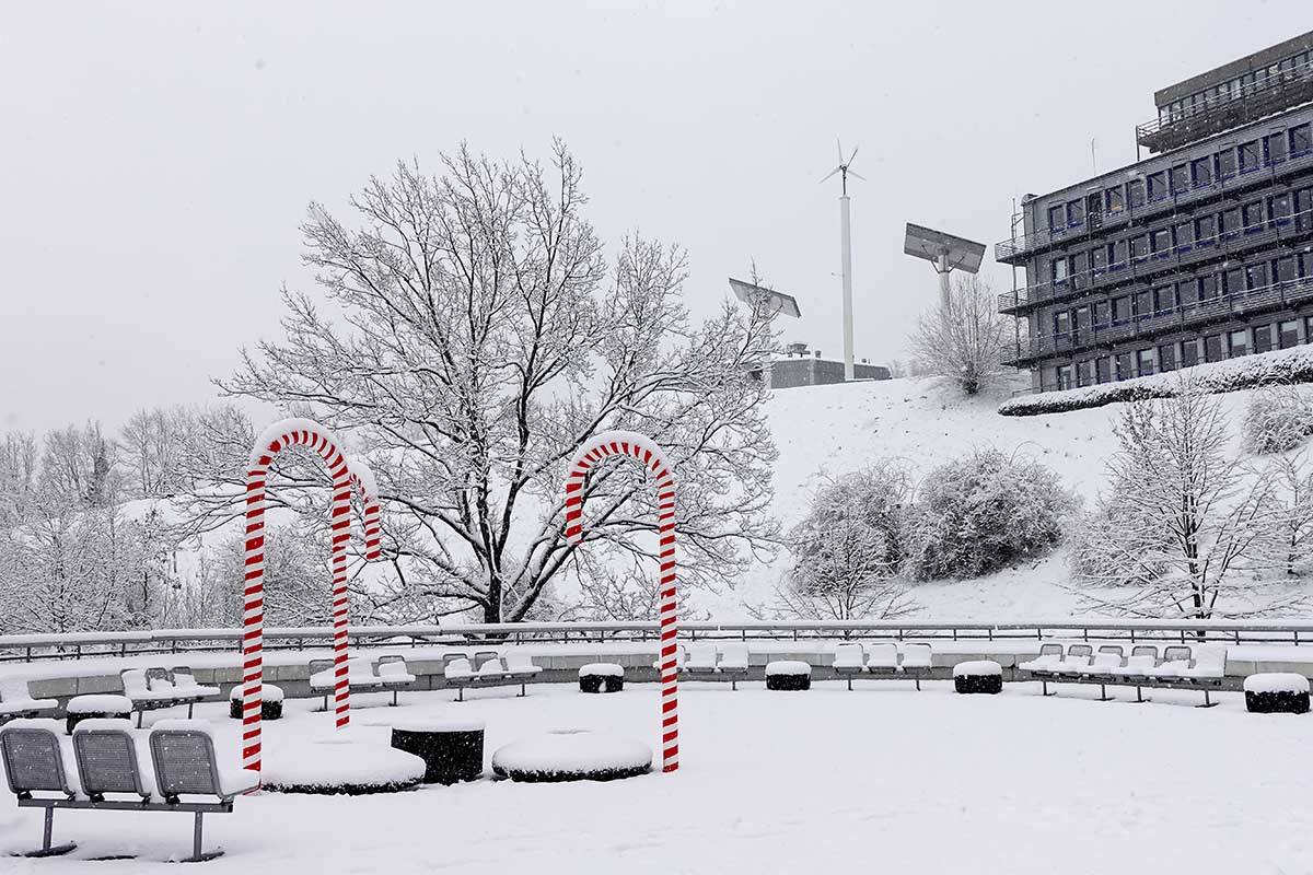 Glatteis-Warnung: Lehrende der Bergischen Universität sollen Lehrveranstaltungen bis 12 Uhr digital anbieten - blickfeld