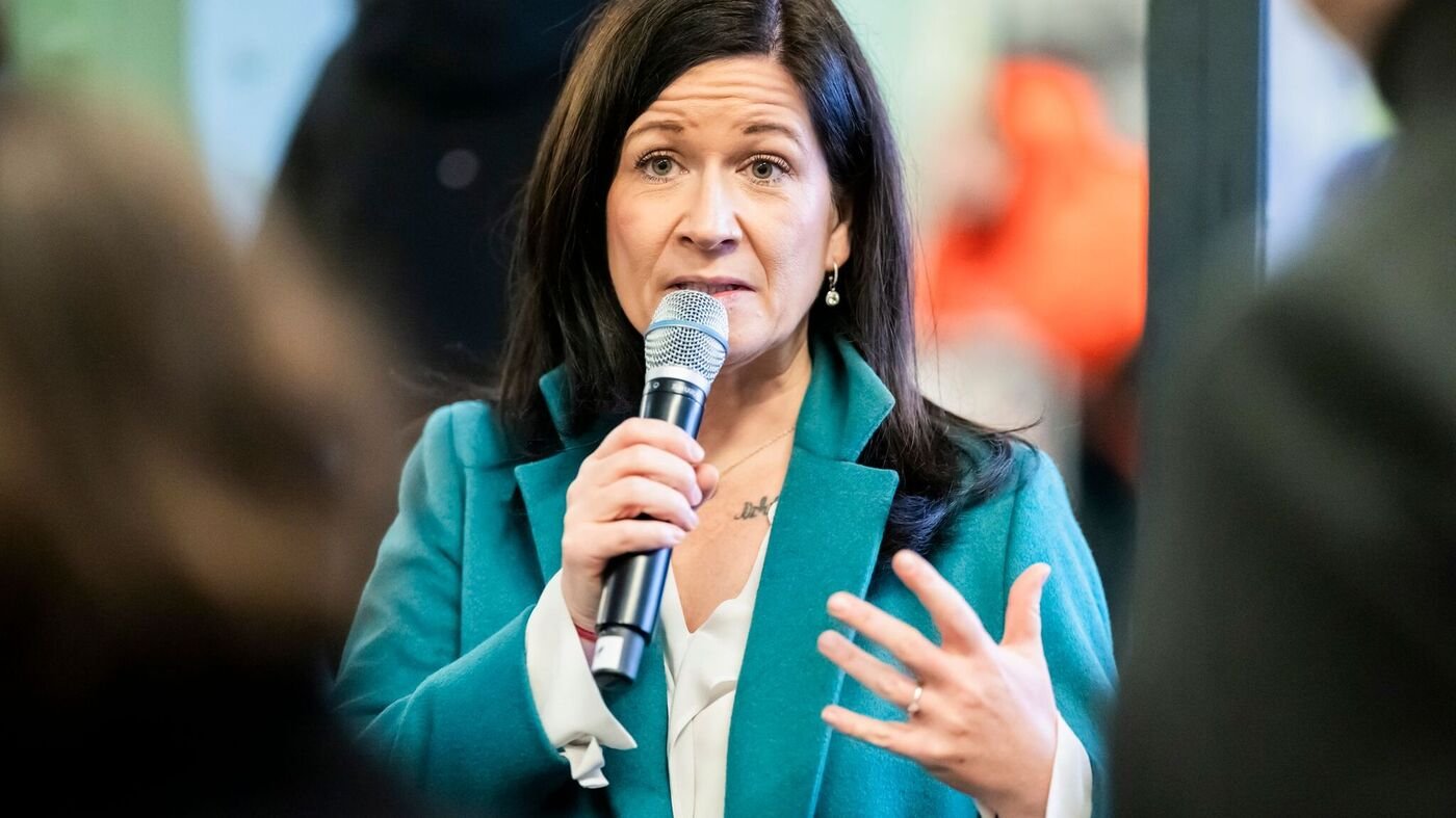 Auch Berlins Bildungssenatorin spielte in der Stromkrise Tennis