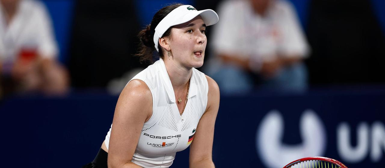 Eva Lys im Spiel gegen Iga Swiatek