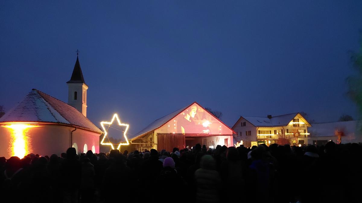 Stimmungsvolle Weihnachtsfeier an der Griesbachmühle.