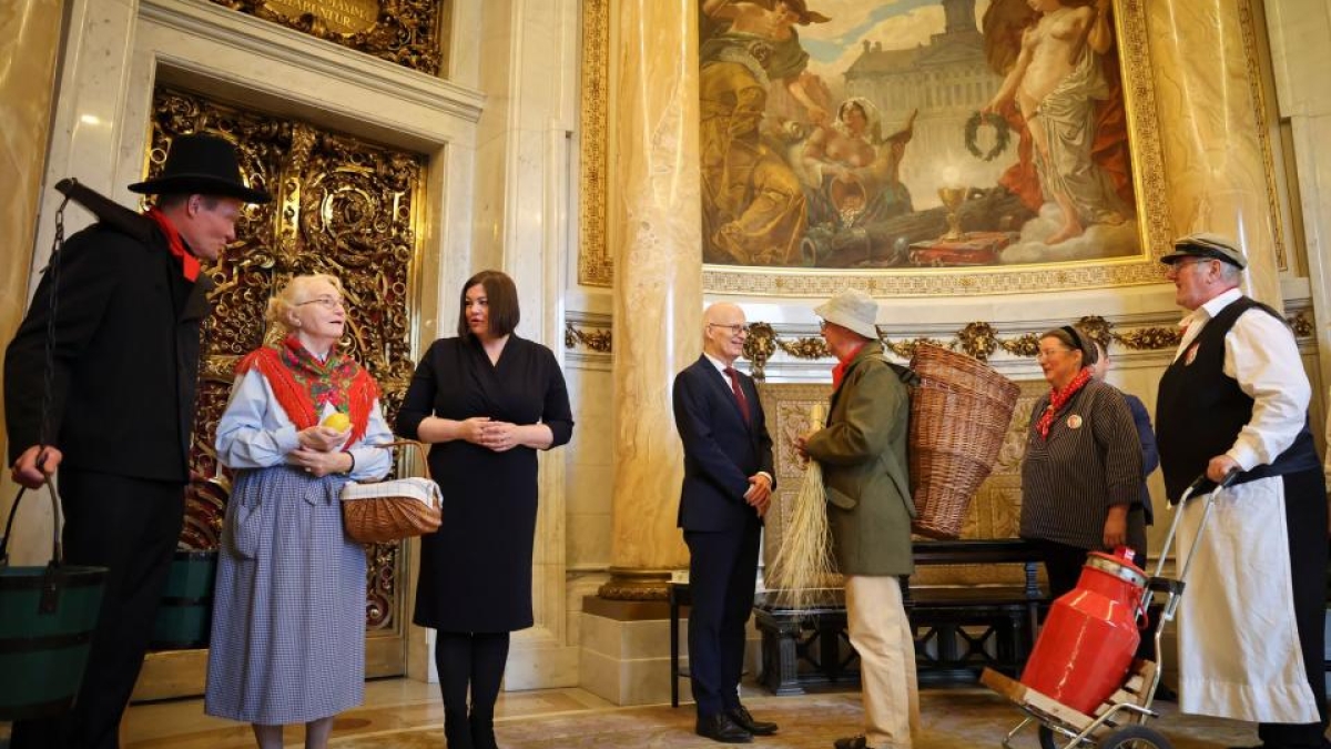 Boyens Medien - Tschentscher begrüßt Bürger zum Neujahrsempfang im Rathaus