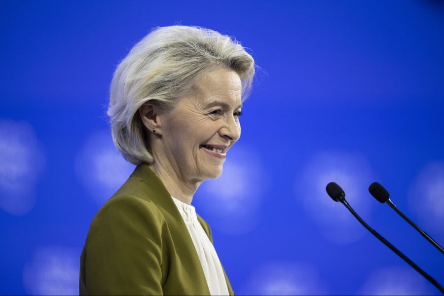 Ursula von der Leyen fährt gegenüber den USA einen zu freundlichen Kurs, findet Experte Carasus.
