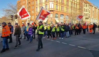 Warnstreik trifft Verkehr: Brücken und Tunnel im Norden gesperrt