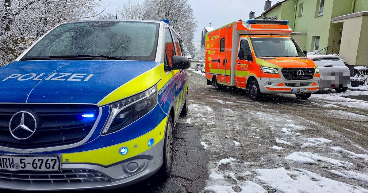 Mann in Wuppertal mit Messer verletzt