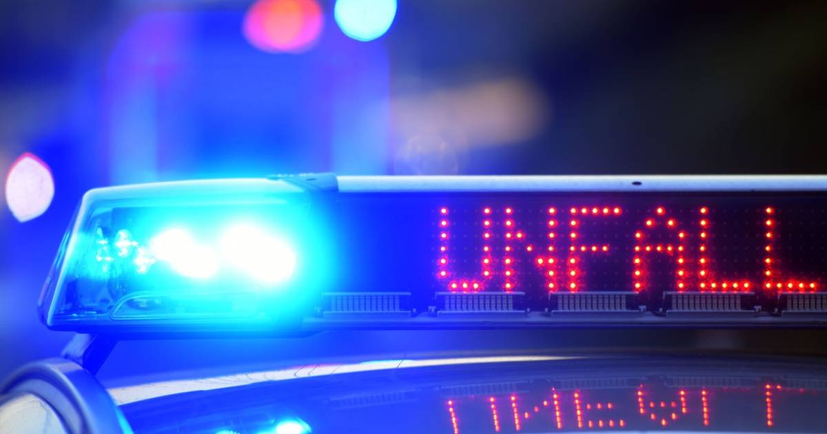 Unfall mit dreirädrigem Roller und Auto