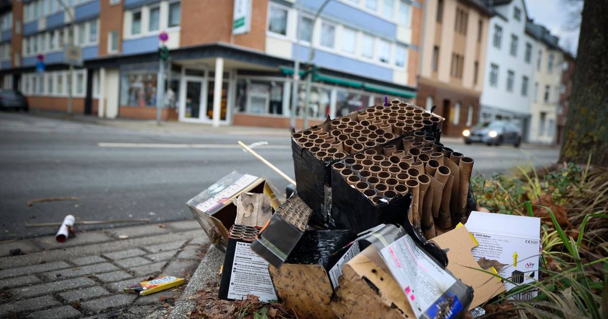 Rakten auf Einsatzkräfte, Mann stirbt am Hauptbahnhof