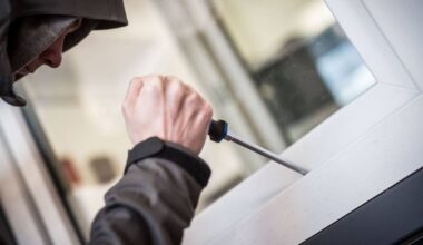 Einbrüche beim Juwelier und in zwei Einfamilienhäuser