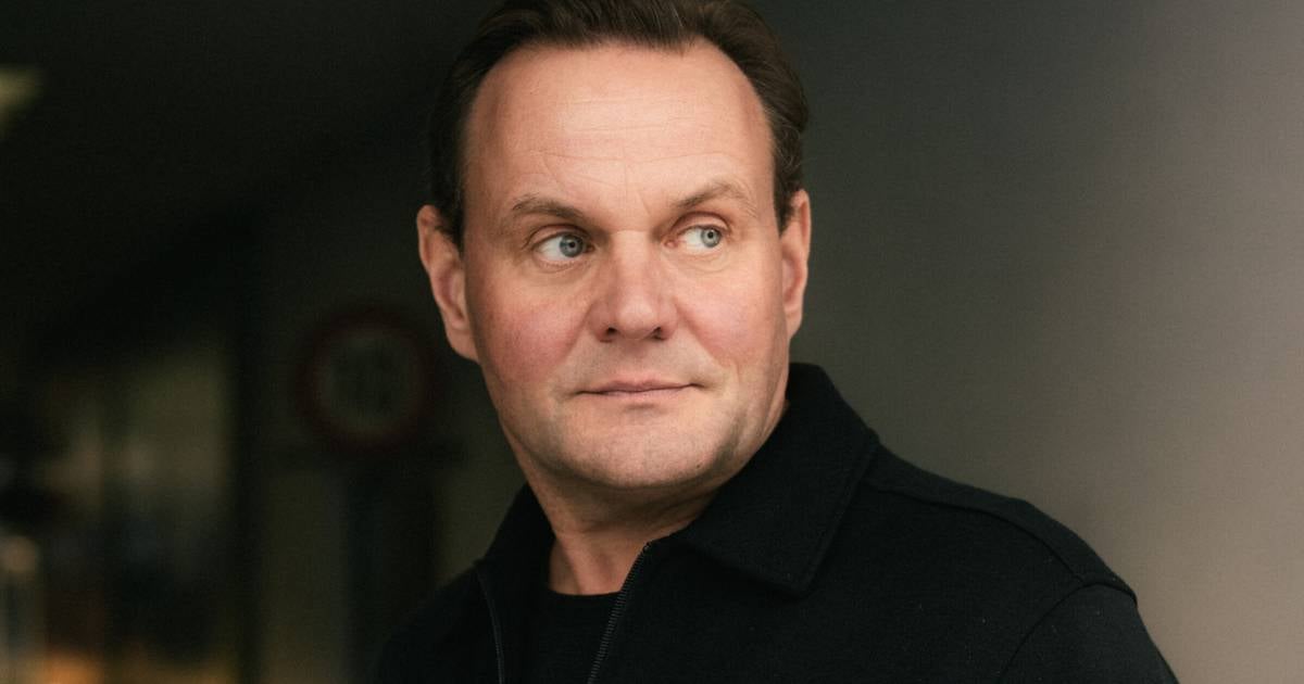 Devid Striesow mit einer „Hommage an Dvorák“ in Düsseldorf