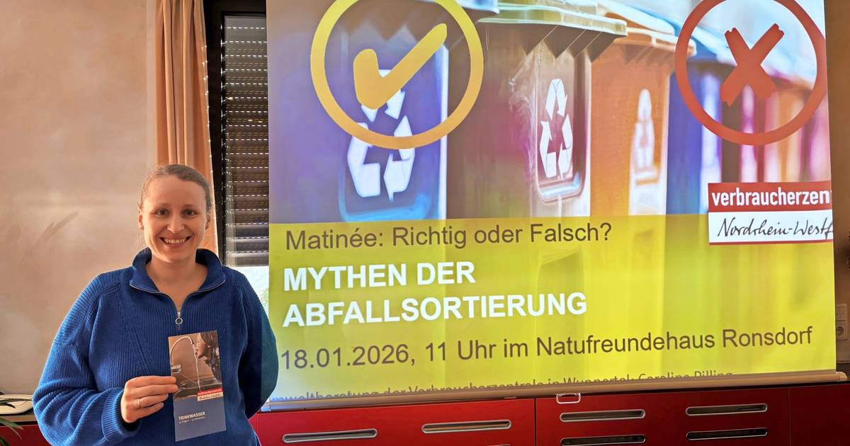Umweltberaterin Caroline Pilling klärt über Mülltrennung auf