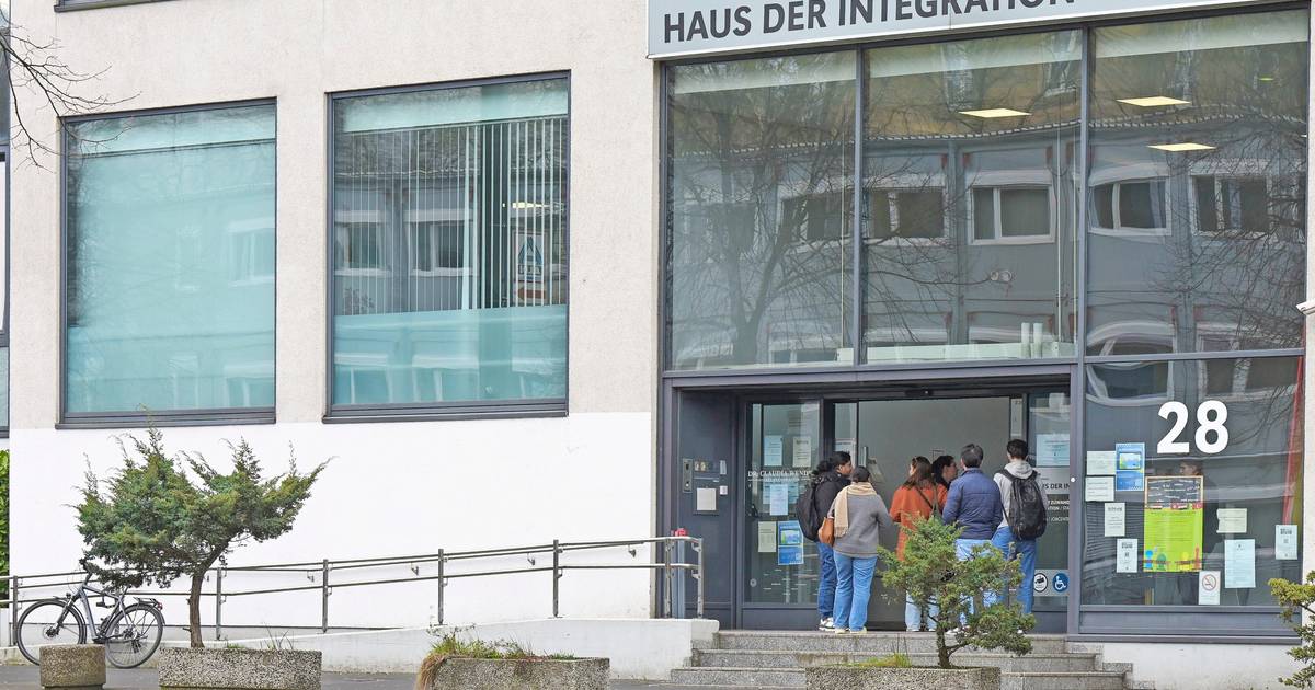Organisationsuntersuchung für das Wuppertaler Ausländeramt kostet 64 000 Euro