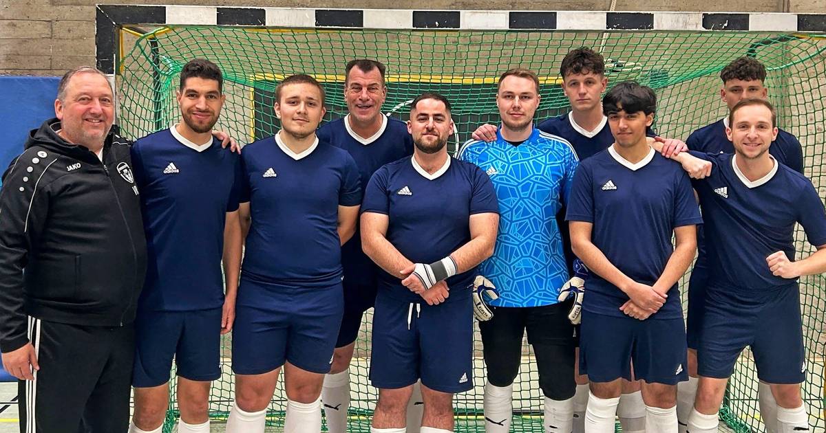 Wuppertaler Schiedsrichter sind mal selbst am Ball