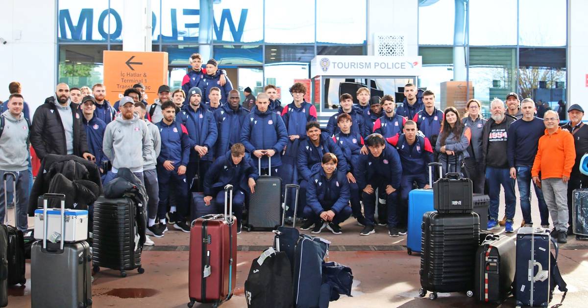 Nach der Ankunft gleich auf den Trainingsplatz