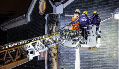 THW muss Fachwerkhaus in Wuppertal absichern