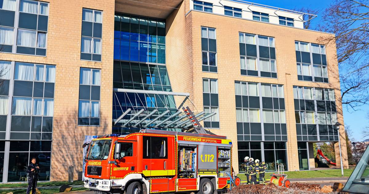 Brände in Hotel und Wohnhaus in Wuppertal