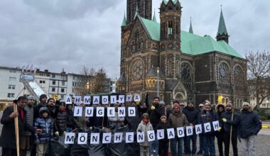 Kehraktion Männer und Jungen der Ahmadiyya Muslim Gemeinde