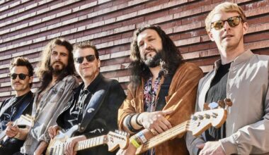 Ein schlanker Danny Bryant bringt Bluesrock in den Schwarzen Adler