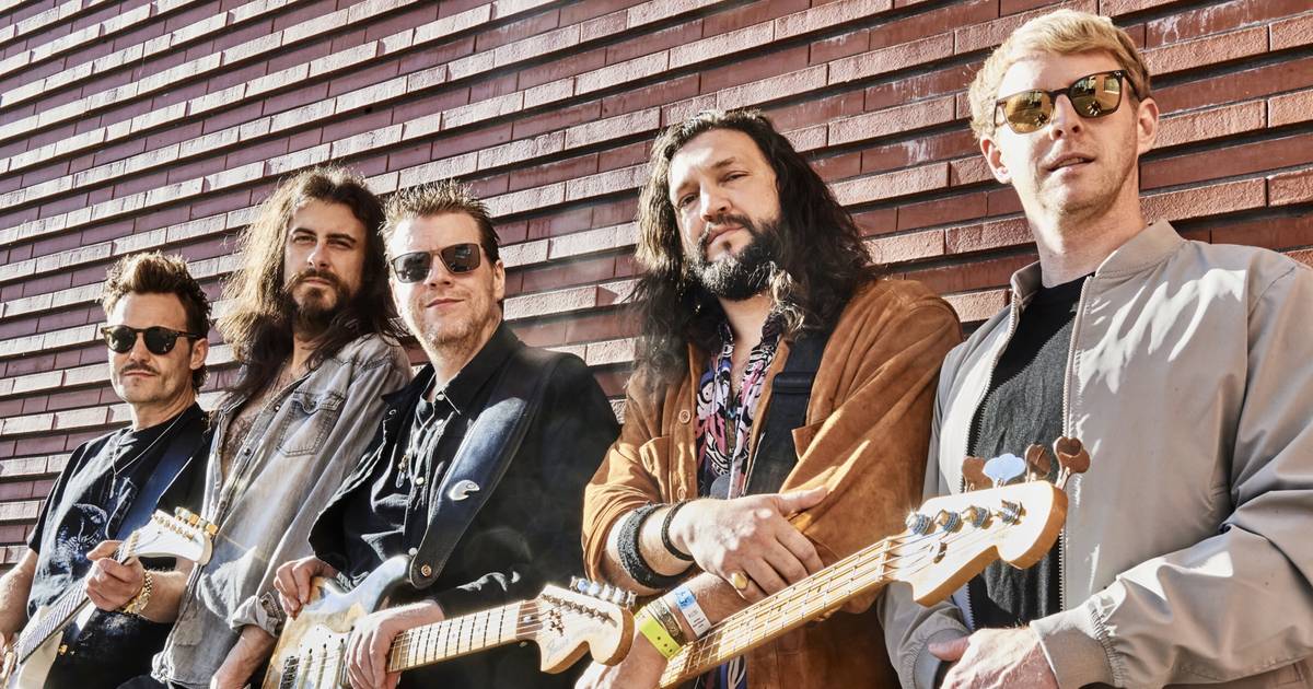 Ein schlanker Danny Bryant bringt Bluesrock in den Schwarzen Adler