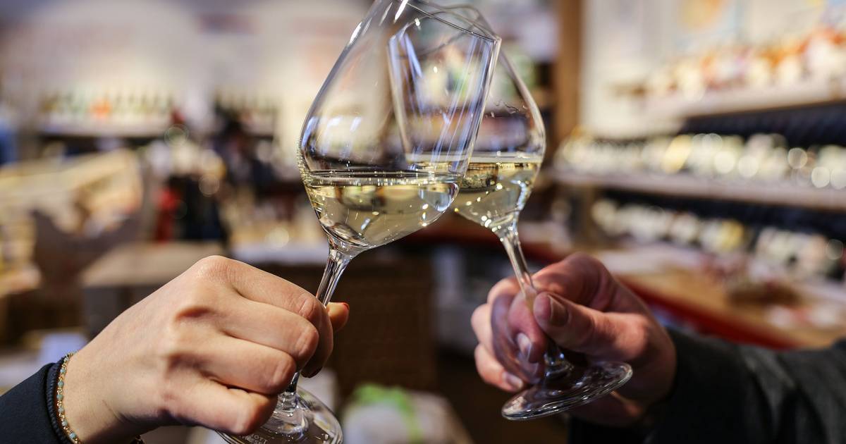 Naturburschen Special in Düsseldorf: Weinprobe im Zirkuszelt