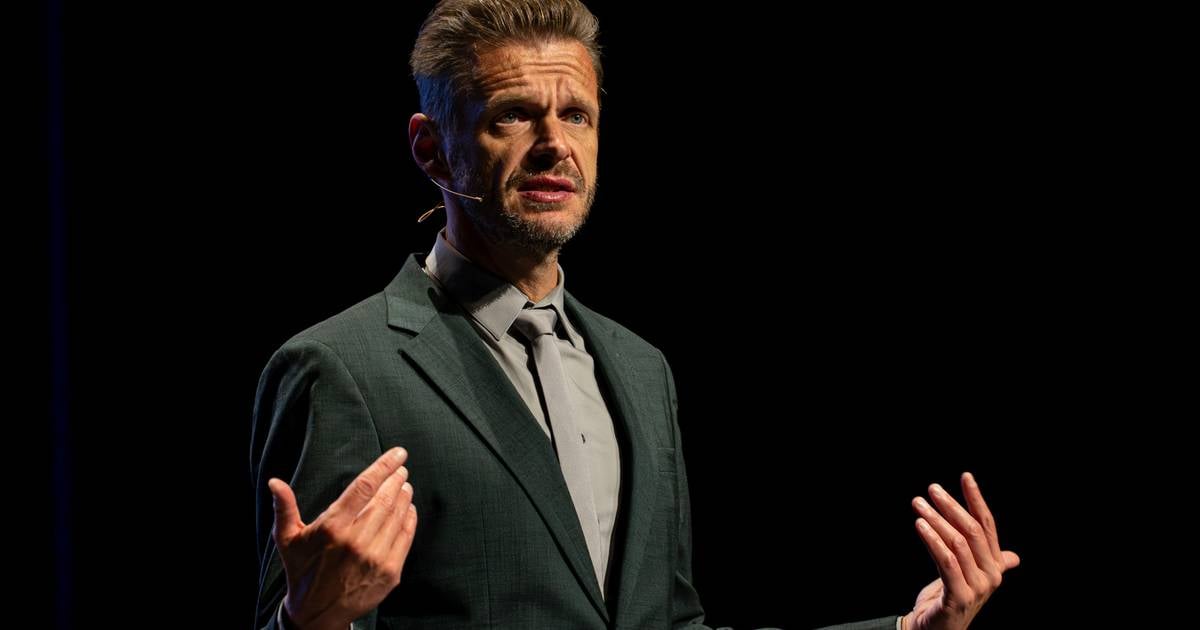 Florian Schroeder kommt zu spät – und trifft ins Schwarze