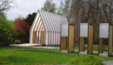 Kunst bei der Laga in Neuss: Kreuz-Skultur wird zum Politikum