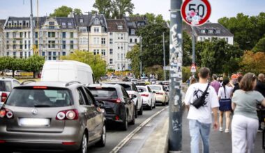 Warten auf das Verkehrskonzept zur Rheinkirmes