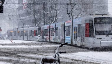 Straßenbahn am Mittwochabend in Düsseldorf entgleist