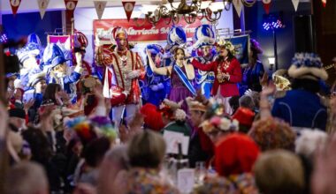 Närrischen Marktfrauen feiern 7x11 Jahre