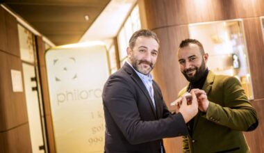 Goldhändler spricht Arabisch - Zeyad Alchlach im Porträt